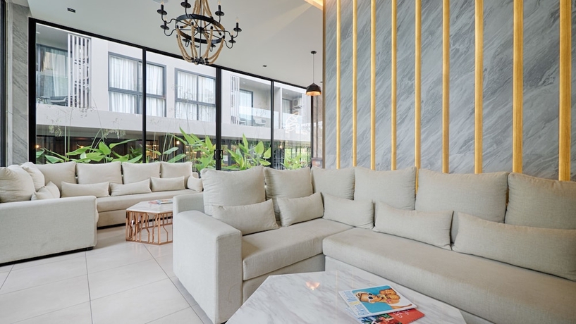 Imagen de los interiores del Hotel Diamond Resort Phuket. Foto 18