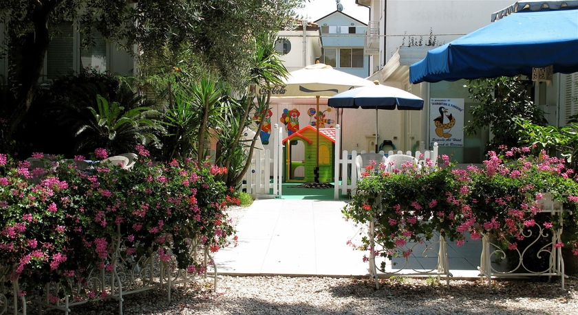 Imagen de los exteriores del Hotel Diamond, Riccione. Foto 12