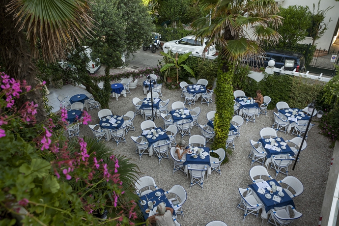 Imagen de los exteriores del Hotel Diamond, Riccione. Foto 13