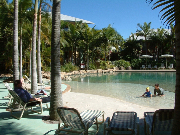 Imagen de la piscina del Hotel Diamond Sands Resort. Foto 15