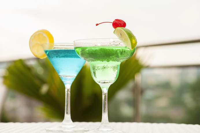 Imagen de la piscina del Hotel Diamond Suites and Residences. Foto 16