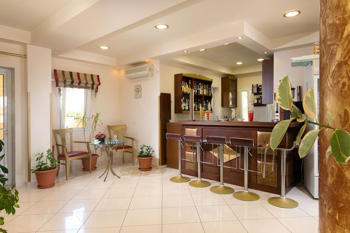 Imagen de los interiores del Hotel Diamond, Tasos. Foto 18