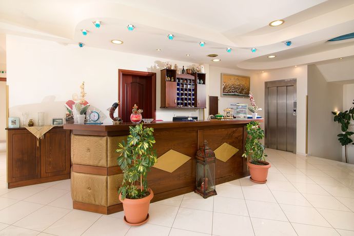 Imagen de los interiores del Hotel Diamond, Tasos. Foto 20