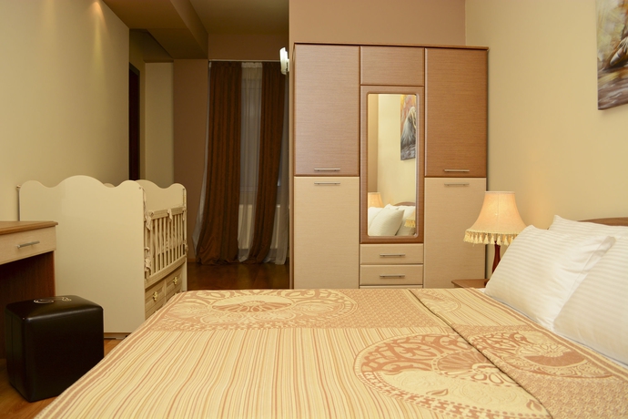 Imagen de la habitación del Hotel Diamond, Tbilisi. Foto 5