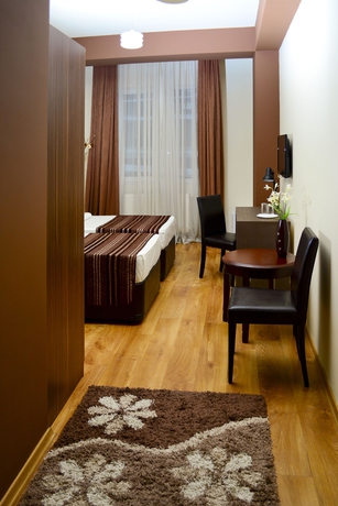Imagen de la habitación del Hotel Diamond, Tbilisi. Foto 8