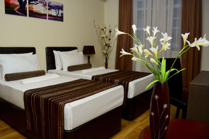 Imagen de la habitación del Hotel Diamond, Tbilisi. Foto 12
