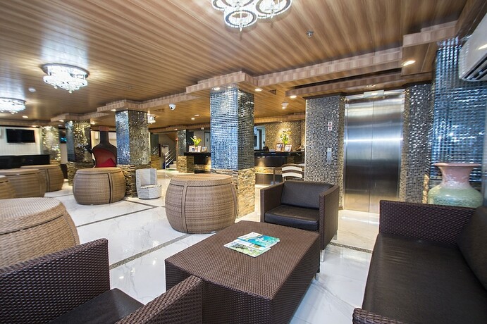 Imagen del bar/restaurante del Hotel Diamond Water Edge Resort. Foto 10
