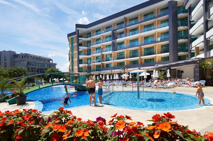 Imagen de la piscina del Hotel Diamond -all Inclusive. Foto 18