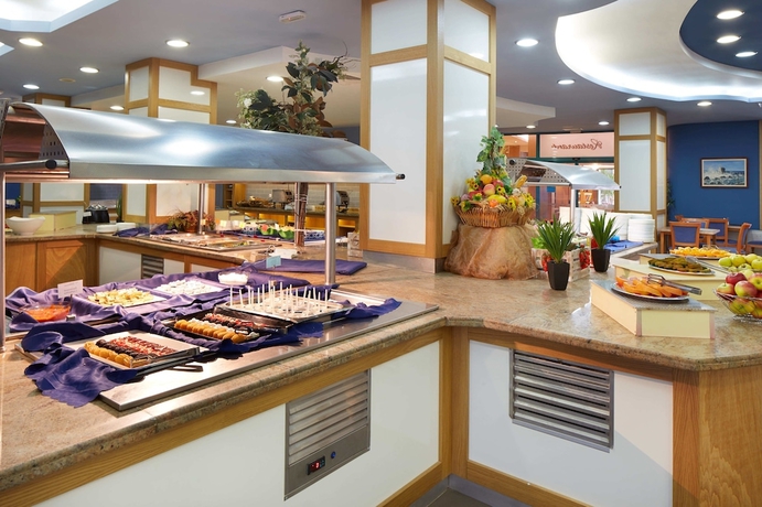 Imagen del bar/restaurante del Hotel Diamond -all Inclusive. Foto 3