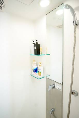 Imagen de la habitación del Hotel Dian Namba - Hostel. Foto 5