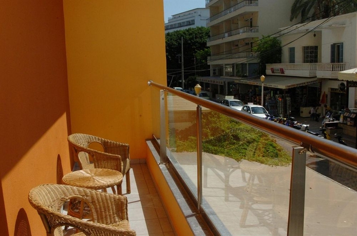 Imagen de la habitación del Hotel Diana Boutique. Foto 9