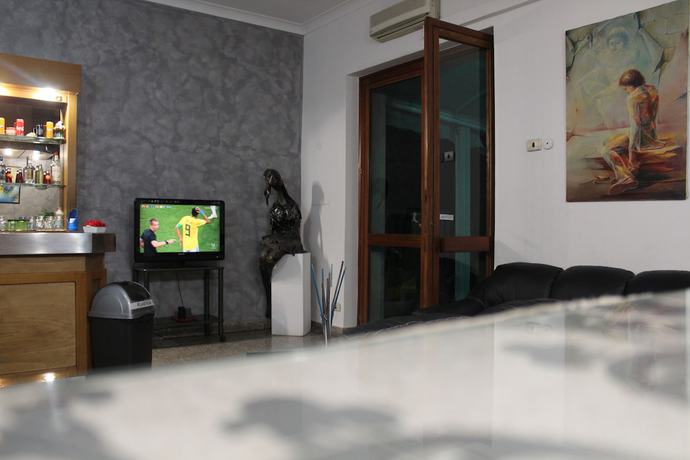 Imagen de los interiores del Hotel Diana, Cassino. Foto 17