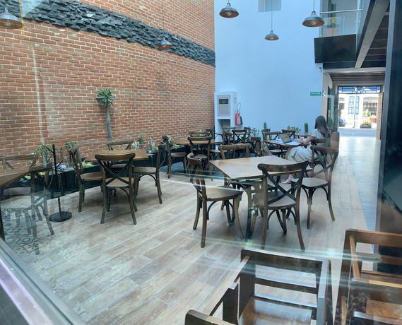 Imagen del bar/restaurante del Hotel Diana, Centro Histórico de Puebla. Foto 2