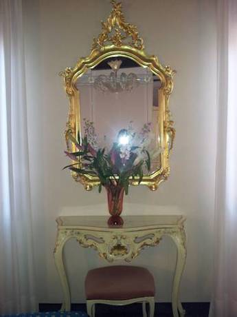 Imagen de la habitación del Hotel Diana, Centro de Venecia. Foto 6