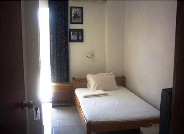 Imagen de la habitación del Hotel Diana, Chania. Foto 7