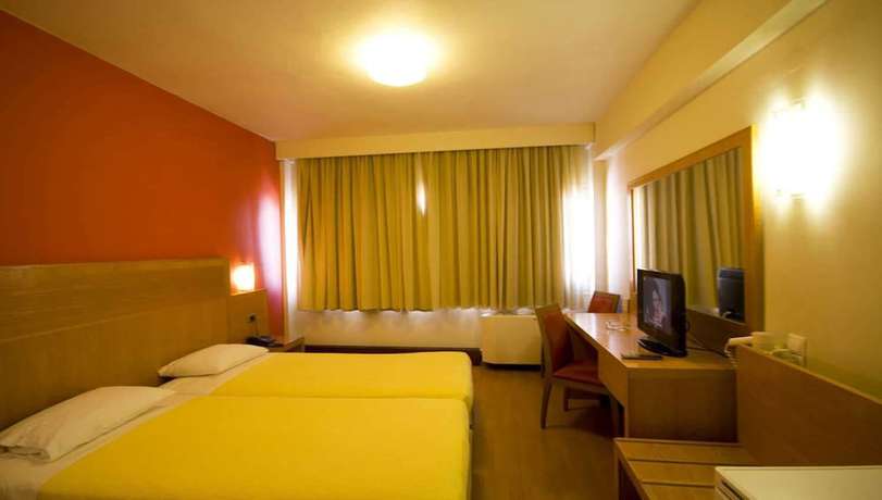 Imagen de la habitación del Hotel Diana, Chios. Foto 3