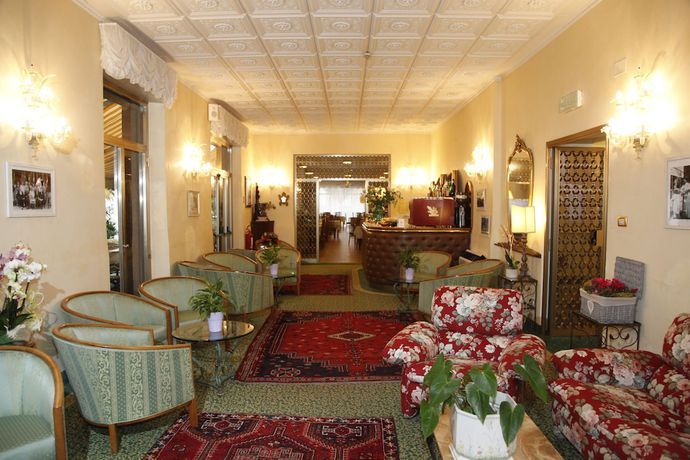 Imagen del bar/restaurante del Hotel Diana, Grado. Foto 3