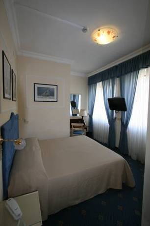 Imagen de la habitación del Hotel Diana Grand Hotel. Foto 11