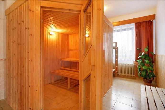 Imagen general del Hotel Diana, HRADEC KRALOVE. Foto 2