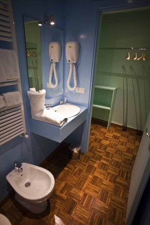 Imagen de la habitación del Hotel Diana, Lucca. Foto 16