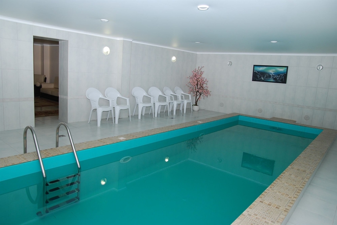 Imagen de la piscina del Hotel Diana Luxe. Foto 16