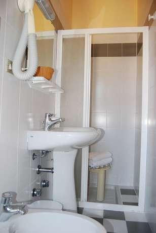 Imagen de la habitación del Hotel Diana, Malcesine. Foto 8