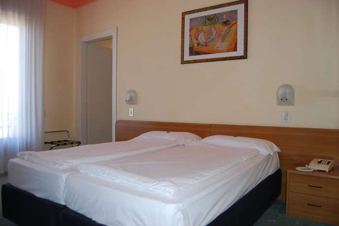 Imagen de la habitación del Hotel Diana, Malcesine. Foto 9