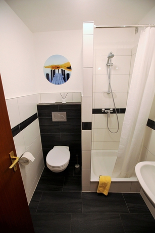 Imagen de la habitación del Hotel Diana, Malente. Foto 8