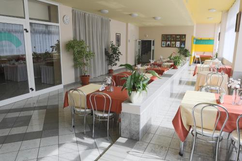 Imagen general del Hotel Diana, Nové Mesto nad Váhom. Foto 1