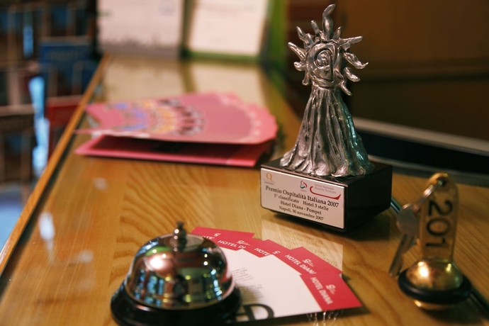 Imagen de los interiores del Hotel Diana Pompei. Foto 19