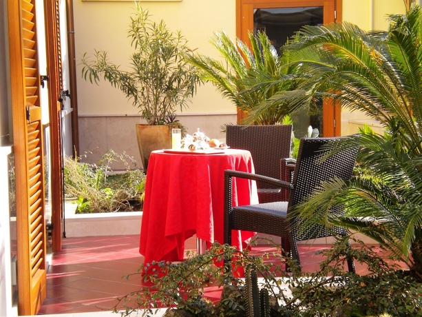 Imagen de la habitación del Hotel Diana Pompei. Foto 16