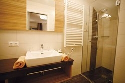 Imagen general del Hotel Diana, P&ouml;rtschach am W&ouml;rthersee. Foto 5