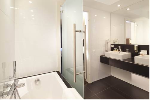 Imagen de la habitación del Hotel Diana Restaurant and Spa By Happyculture. Foto 16