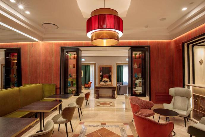 Imagen de los interiores del Hotel Diana Roof Garden. Foto 9