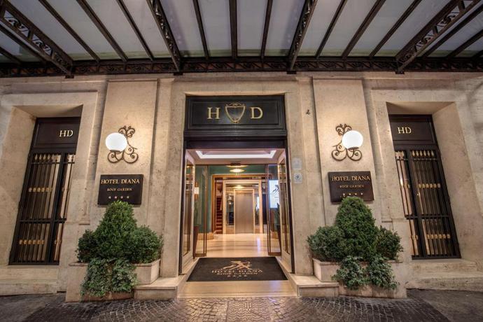 Imagen de los exteriores del Hotel Diana Roof Garden. Foto 8