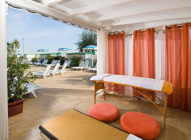 Imagen de los interiores del Hotel Diana, Viserbella. Foto 18