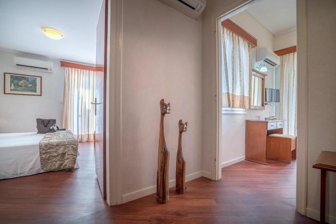 Imagen general del Hotel Diana, Zante. Foto 9