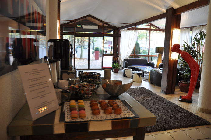 Imagen de la habitación del Hotel Diane. Foto 6