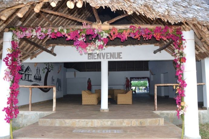 Imagen del bar/restaurante del Hotel Diani Bay Resort. Foto 3
