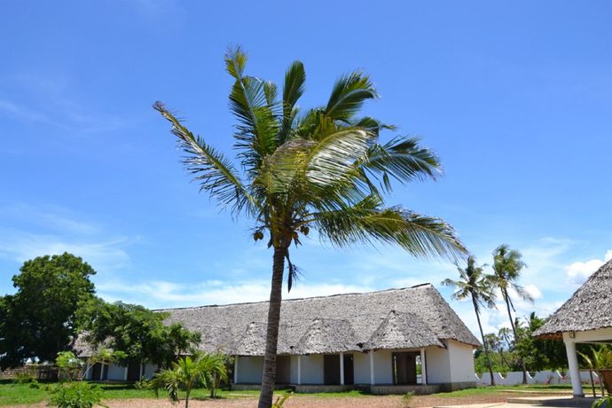 Imagen de los exteriores del Hotel Diani Bay Resort. Foto 10