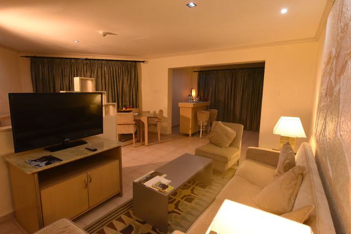 Imagen de la habitación del Hotel Diani Reef Beach Resort and Spa. Foto 12