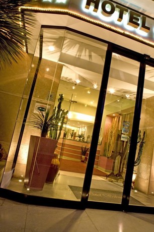 Imagen general del Hotel Diano Marina. Foto 1