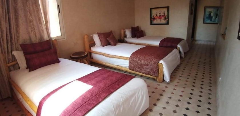 Imagen de la habitación del Hotel Diar Illi. Foto 8