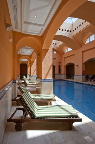 Imagen de la piscina del Hotel Diar Lemdina. Foto 13