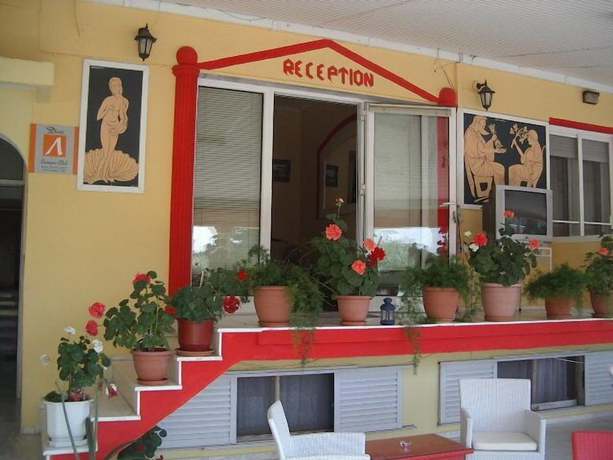 Imagen de los interiores del Hotel Dias Apartments. Foto 18