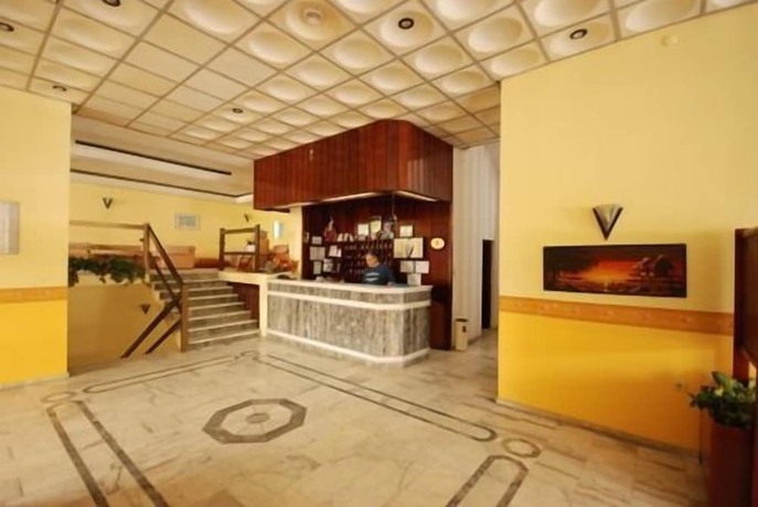 Imagen de los interiores del Hotel Dias, Kusadasi. Foto 17