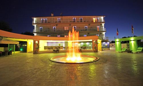 Imagen general del Hotel Dias, Olympiaki Akti (Beach). Foto 1