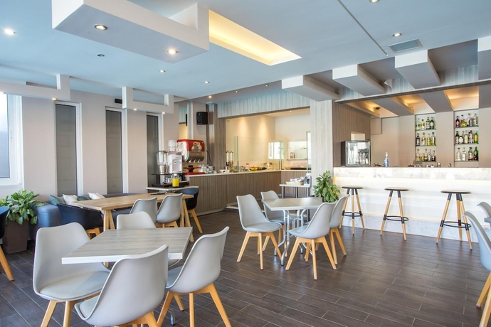 Imagen de los interiores del Hotel Dias Studios, Faliraki. Foto 19