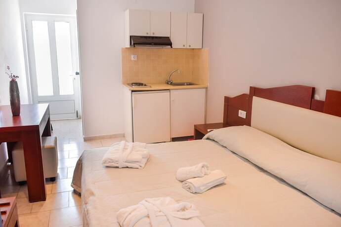 Imagen general del Hotel Dias studios, Dramia. Foto 1