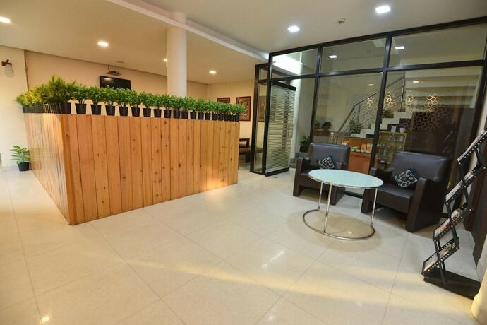Imagen general del Hotel Dibrugarh Club House. Foto 11